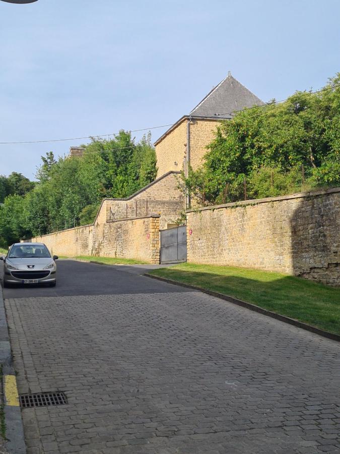 Apartment Aux Remparts Du Chateau